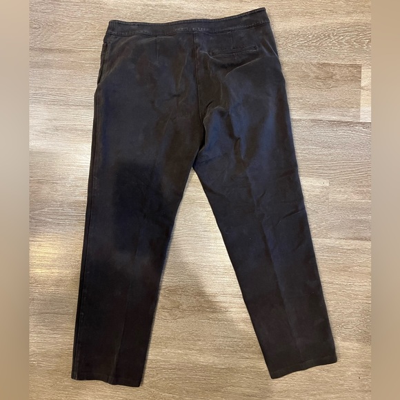 Eileen Fisher gray ankle length trousers - Picture 7 of 8